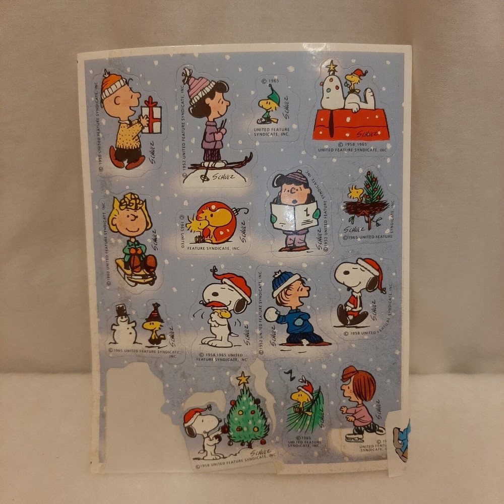 Vintage United Feature Syndicate Snoopy Peanuts Charlie Brown 15 Stickers READ